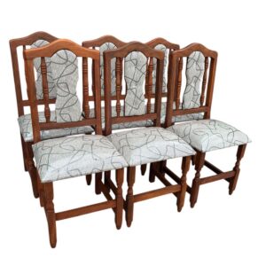Silla de algarrobo tapizada